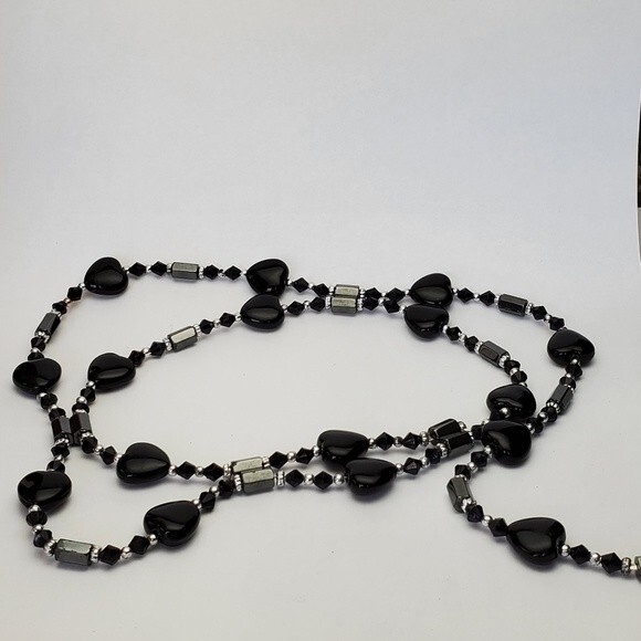 Black magnetic heart bracelet - Picture 4 of 5